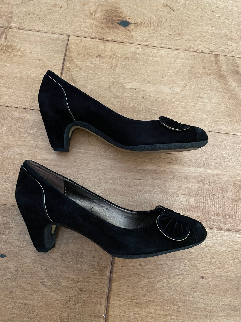 Sam Edelman Black Suede Women's Bow Block Heel Pumps - Picture 2 of 7